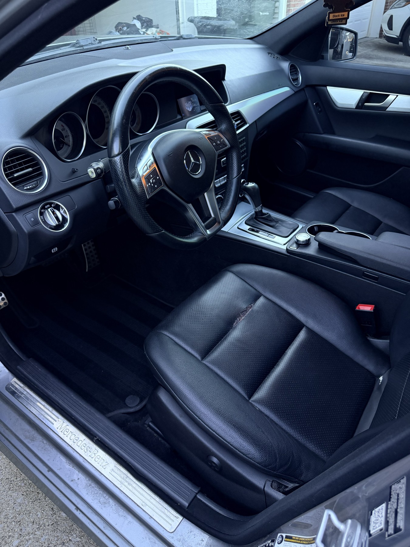 Nick Interior